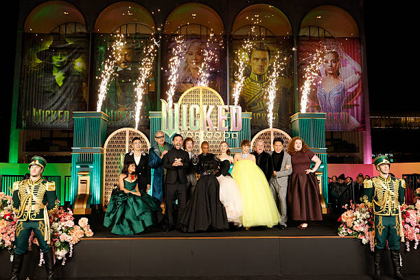 Marissa Bode, Bowen Yang, Jeff Goldblum, Jonathan Bailey, Ethan Slater, Cynthia Erivo, Ariana Grande, Michelle Yeoh, Marc E. Platt, Jon M. Chu and Bronwyn James attend as Universal Pictures proudly presents the WICKED FOR GOOD US Premiere on November 17, 2025 in New York City. (612×408)