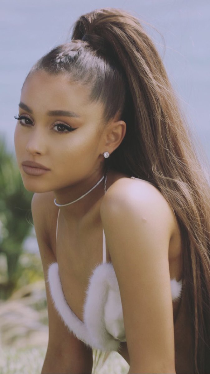 Music Video Bed (2018)