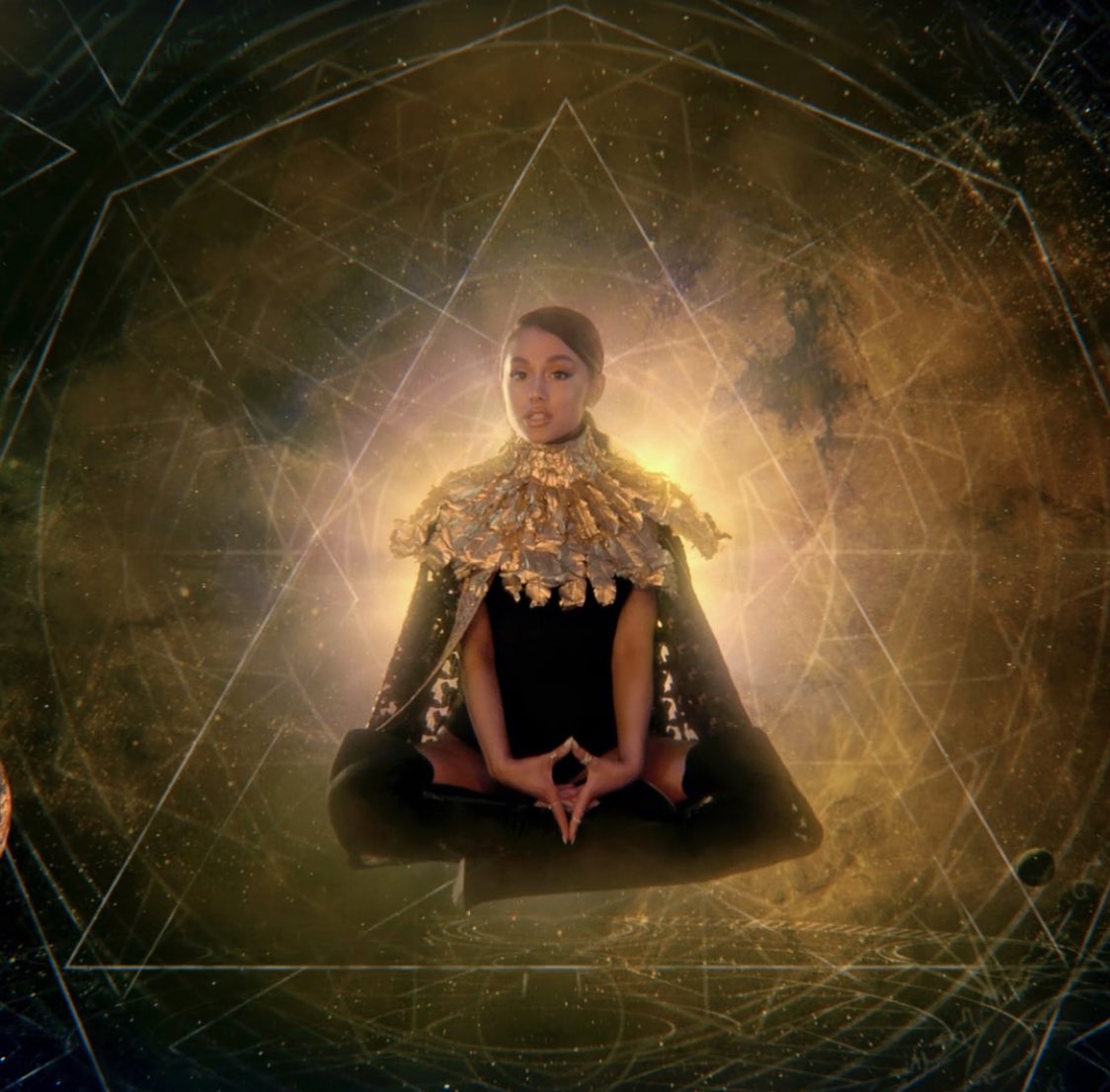 Music Video God Is A Woman (2018)