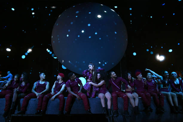 Ariana Grande performs at Coachella Stage during the 2019 Coachella Valley Music And Arts Festival on April 21, 2019 in Indio, California. (612×408)
