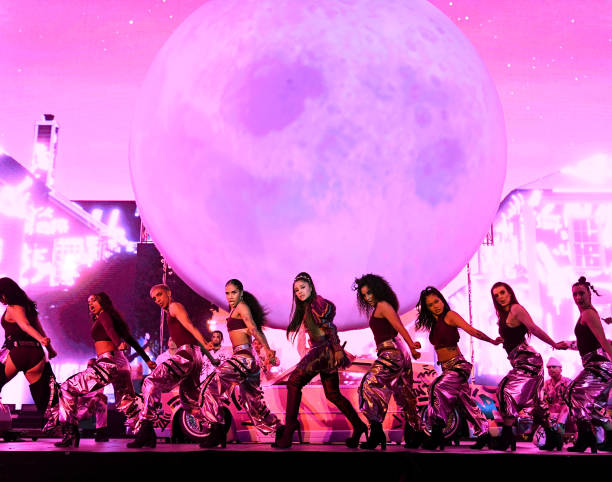 Ariana Grande performs at Coachella Stage during the 2019 Coachella Valley Music And Arts Festival on April 21, 2019 in Indio, California. (612×482)