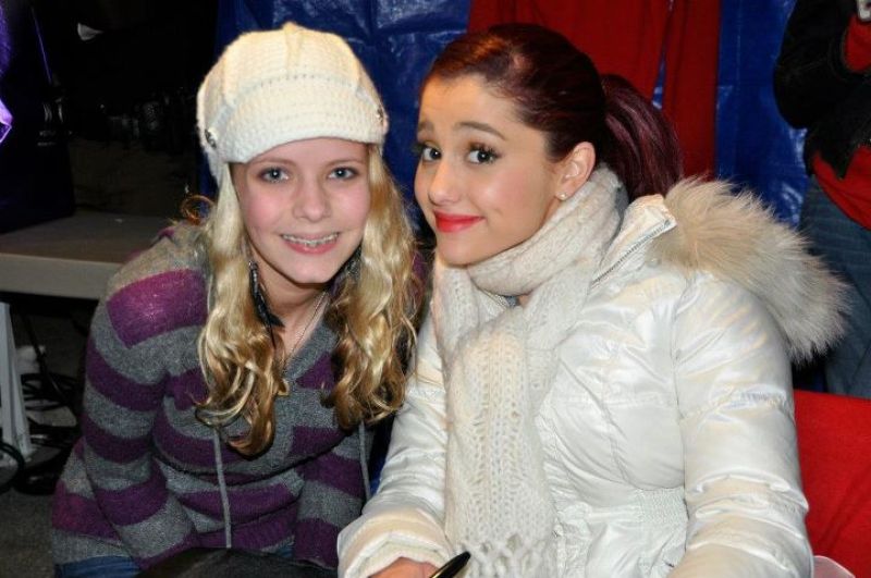 Ariana Grande Performs Live at Hershey Park 2011