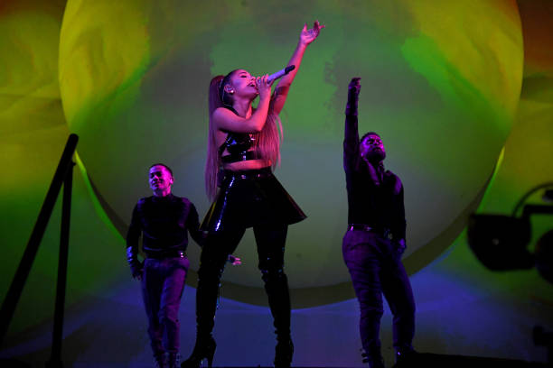 Ariana Grande performs on stage during her "Sweetener World Tour" at The O2 Arena on October 15, 2019 in London, England. — frame 6/20 (612×408)