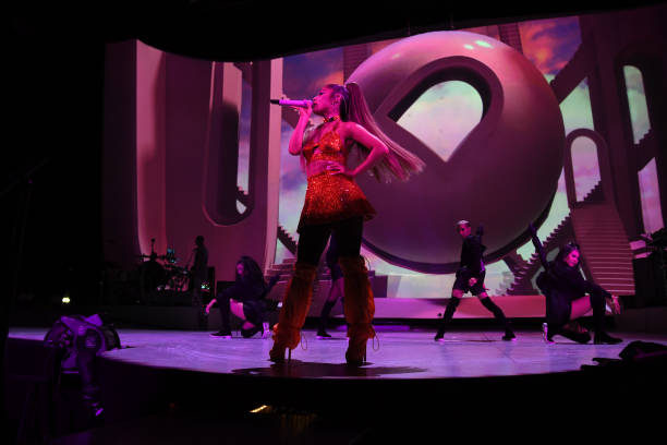 Ariana Grande performs on stage during her "Sweetener World Tour" at The O2 Arena on August 19, 2019 in London, England. (612×408)