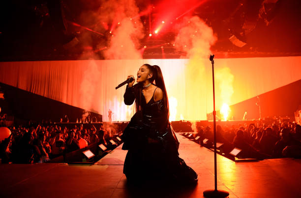 Ariana Grande performs on stage during the "Dangerous Woman" Tour Opener at Talking Stick Resort Arena on February 3, 2017 in Phoenix, Arizona. (612×404)