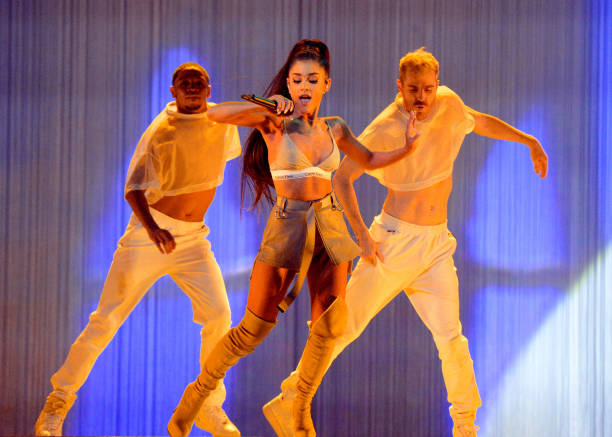 Ariana Grande performs on stage during the "Dangerous Woman" Tour Opener at Talking Stick Resort Arena on February 3, 2017 in Phoenix, Arizona. (612×437)
