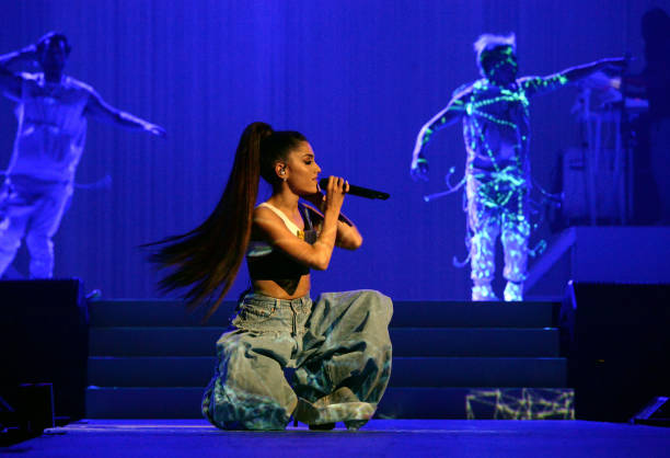 Ariana Grande performs on stage during the "Dangerous Woman" Tour Opener at Talking Stick Resort Arena on February 3, 2017 in Phoenix, Arizona. (612×418)