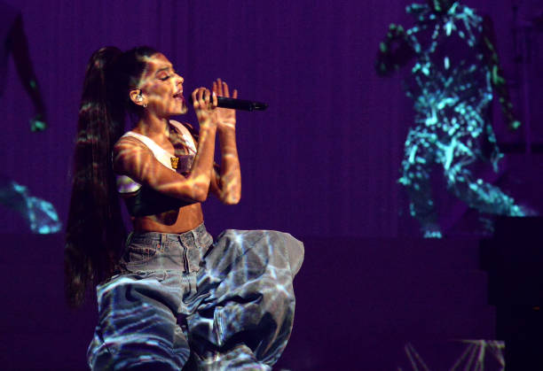 Ariana Grande performs on stage during the "Dangerous Woman" Tour Opener at Talking Stick Resort Arena on February 3, 2017 in Phoenix, Arizona. (612×419)