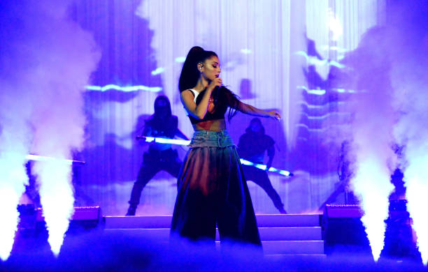 Ariana Grande performs on stage during the "Dangerous Woman" Tour Opener at Talking Stick Resort Arena on February 3, 2017 in Phoenix, Arizona. (612×390)