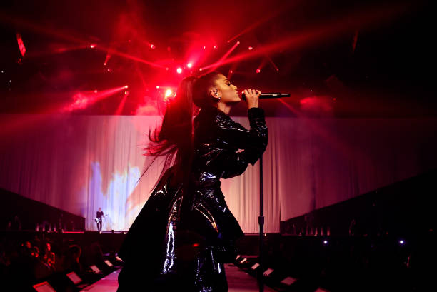 Ariana Grande performs on stage during the "Dangerous Woman" Tour Opener at Talking Stick Resort Arena on February 3, 2017 in Phoenix, Arizona. (612×409)