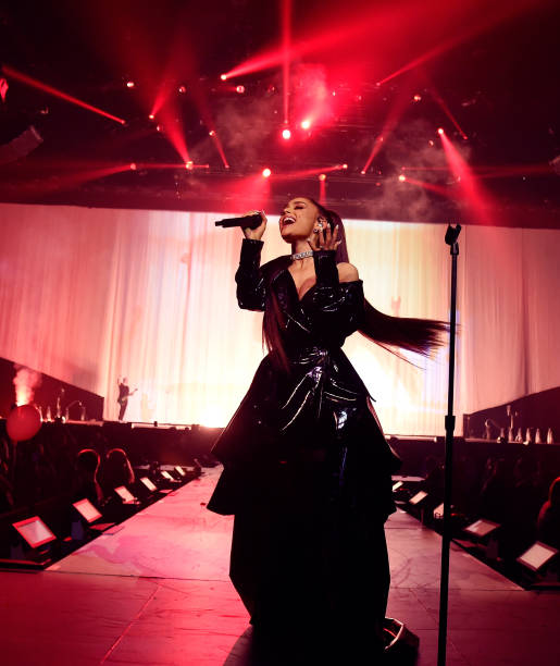 Ariana Grande performs on stage during the "Dangerous Woman" Tour Opener at Talking Stick Resort Arena on February 3, 2017 in Phoenix, Arizona. (515×612)