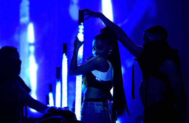 Ariana Grande performs on stage during the "Dangerous Woman" Tour Opener at Talking Stick Resort Arena on February 3, 2017 in Phoenix, Arizona. (612×398)