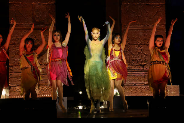 Ariana Grande performs onstage during The 2024 Met Gala Celebrating "Sleeping Beauties: Reawakening Fashion" at The Metropolitan Museum of Art on May 06, 2024 in New York City. — frame 160/236 (612×408)