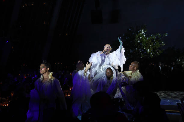 Ariana Grande performs onstage during The 2024 Met Gala Celebrating "Sleeping Beauties: Reawakening Fashion" at The Metropolitan Museum of Art on May 06, 2024 in New York City. — frame 144/236 (612×408)