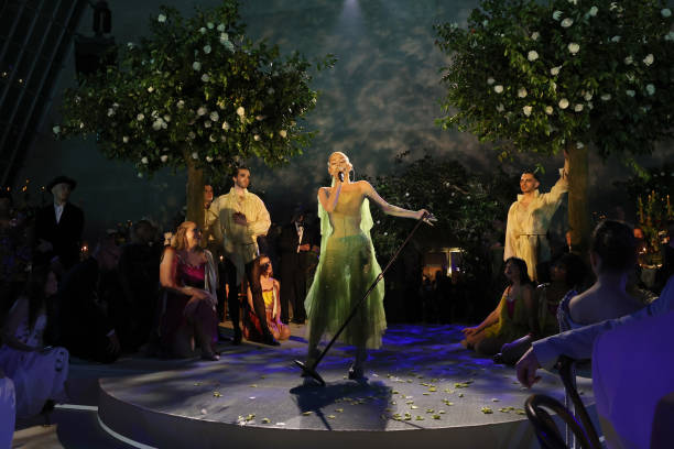 Ariana Grande performs onstage during The 2024 Met Gala Celebrating "Sleeping Beauties: Reawakening Fashion" at The Metropolitan Museum of Art on May 06, 2024 in New York City. — frame 163/236 (612×408)