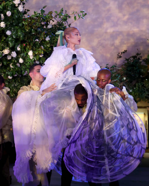 Ariana Grande performs onstage during The 2024 Met Gala Celebrating "Sleeping Beauties: Reawakening Fashion" at The Metropolitan Museum of Art on May 06, 2024 in New York City. (490×612)