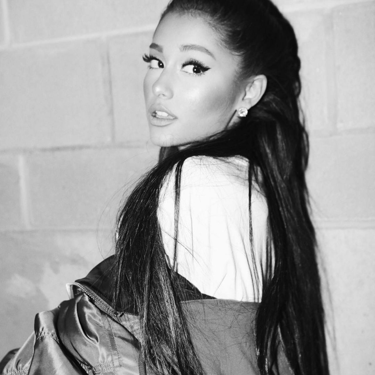 Photoshoot (2017)