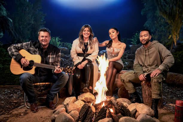 Pictured: Blake Shelton, Kelly Clarkson, Ariana Grande, John Legend -- (612×408)