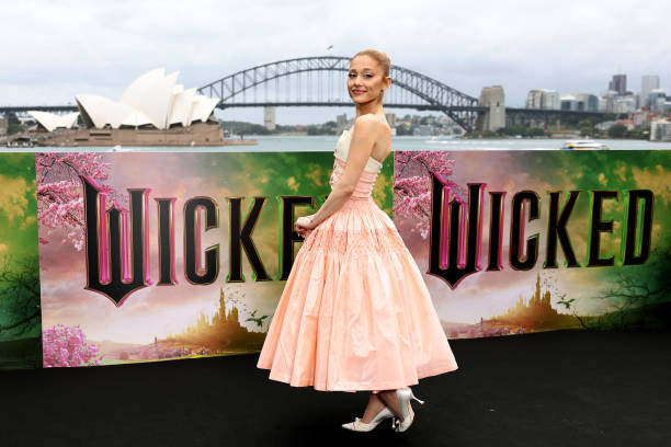 Ariana Grande poses for a photocall at Mrs Macquarie's Chair for the Australian premiere of "Wicked" at on November 05, 