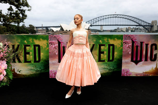 Ariana Grande poses for a photocall at Mrs Macquarie's Chair for the Australian premiere of "Wicked" at on November 05, 