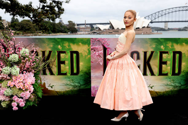 Ariana Grande poses for a photocall at Mrs Macquarie's Chair for the Australian premiere of "Wicked" at on November 05, 
