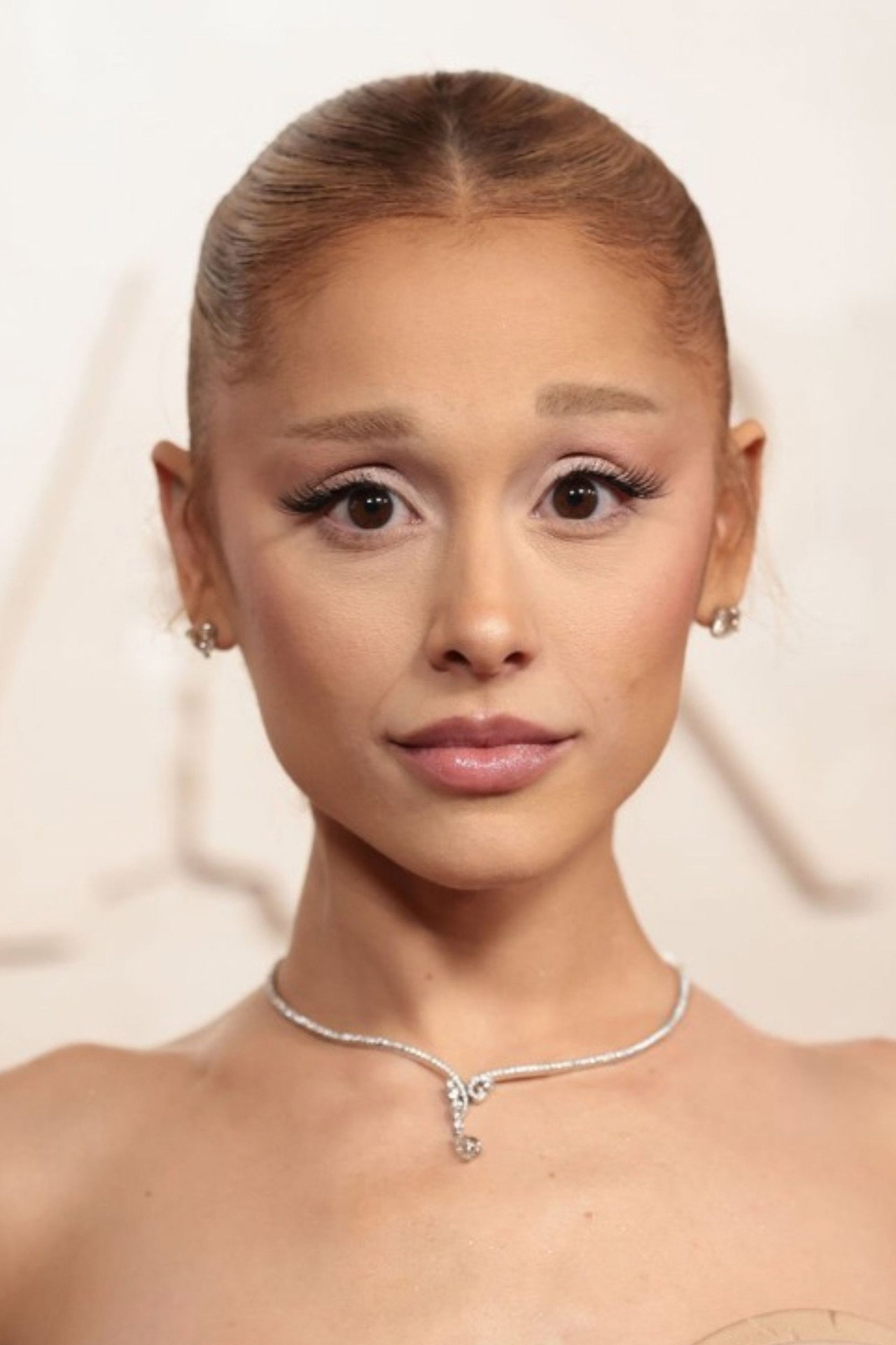 Ariana Grande — Profile Photo