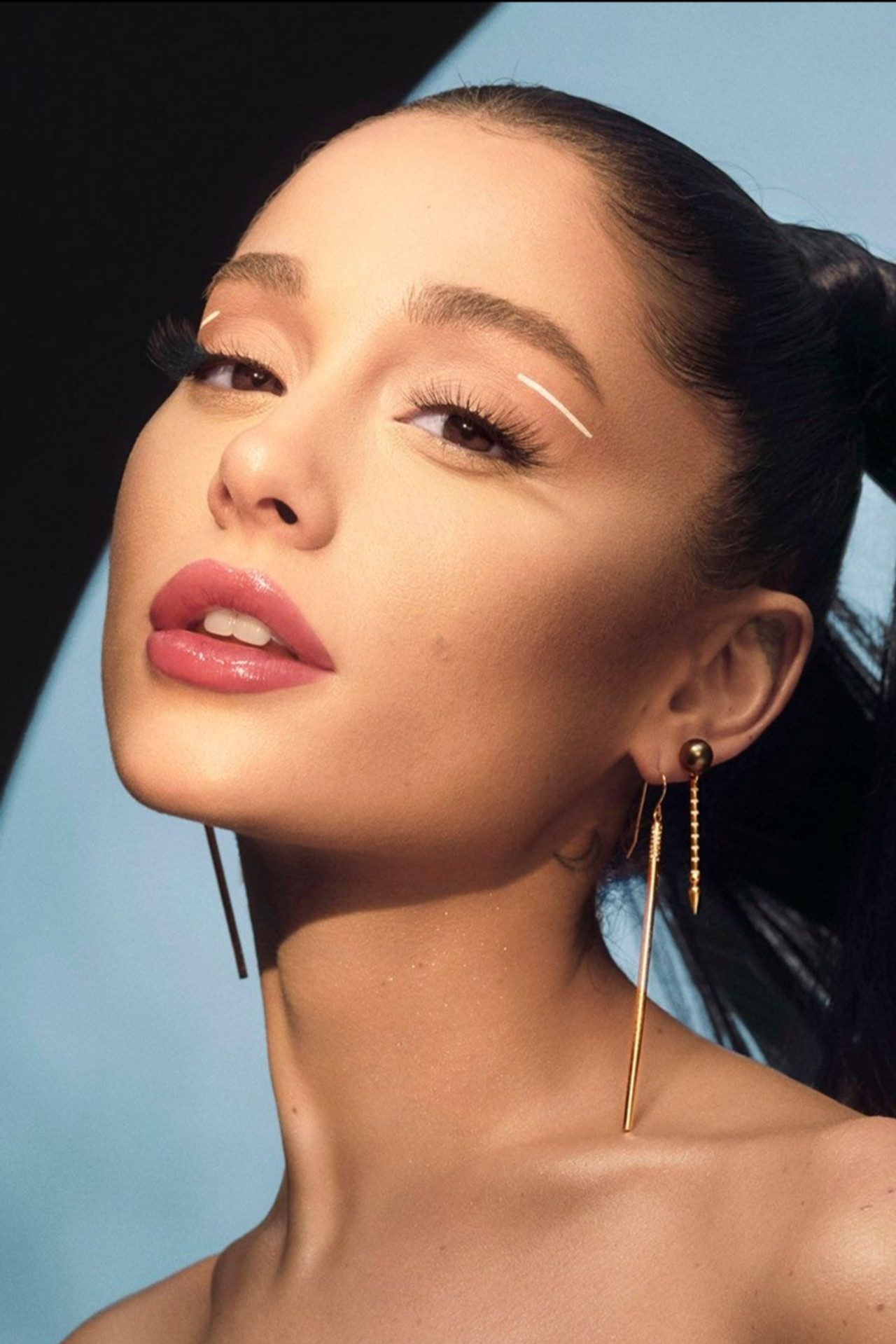 Ariana Grande — Profile Photo