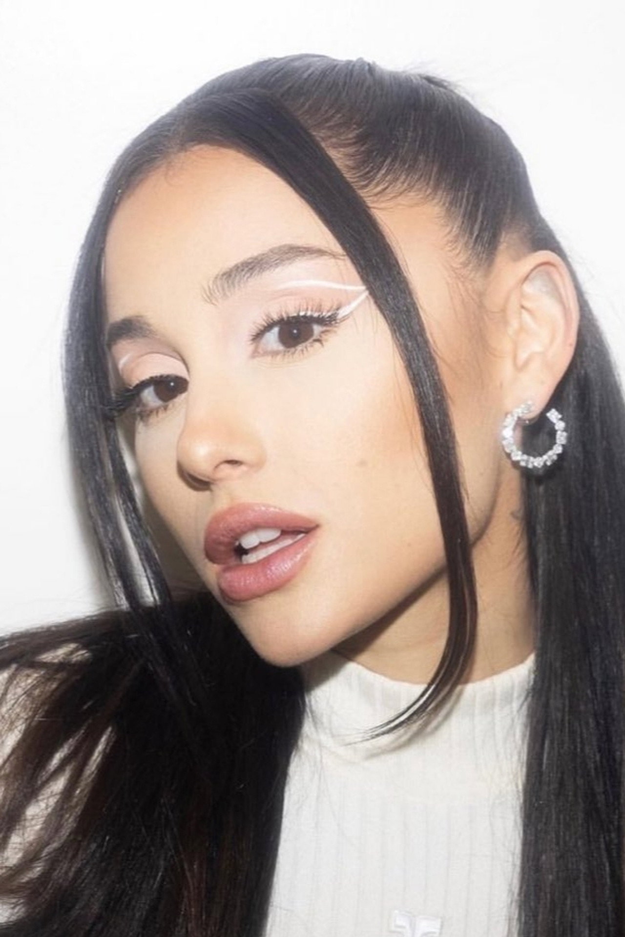 Ariana Grande — Profile Photo