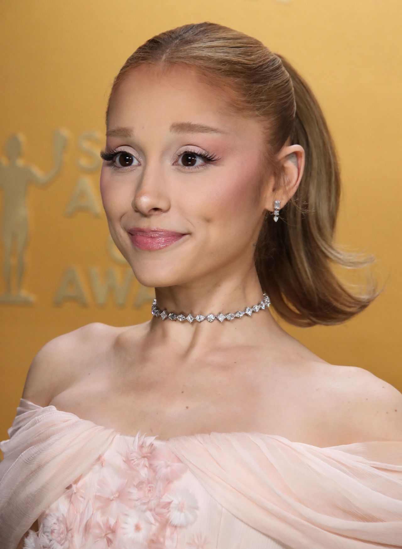 Ariana Grande’s Dreamy Loewe Gown Steals the Show at 2025 SAG Awards