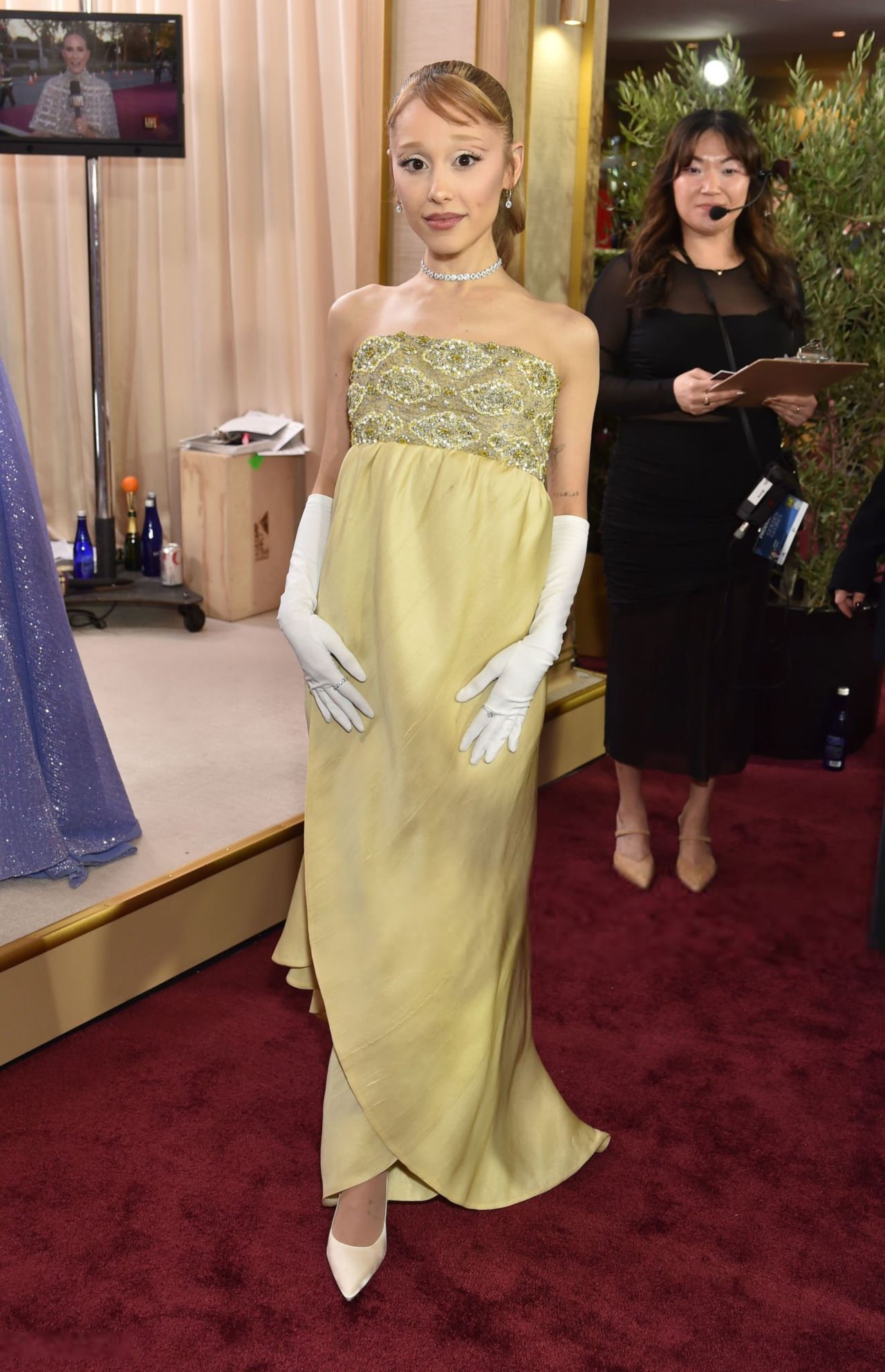 Ariana Grande’s Vintage Glam at Golden Globes 2025: A 1966 Masterpiece
