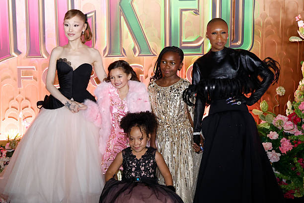 Ariana Grande, Scarlett Spears, Cesily Collette Taylor, Karis Musongole, and Cynthia Erivo attend the "Wicked: For Good!" New York premiere at David Geffen Hall on November 17, 2025 in New York City. (612×408)