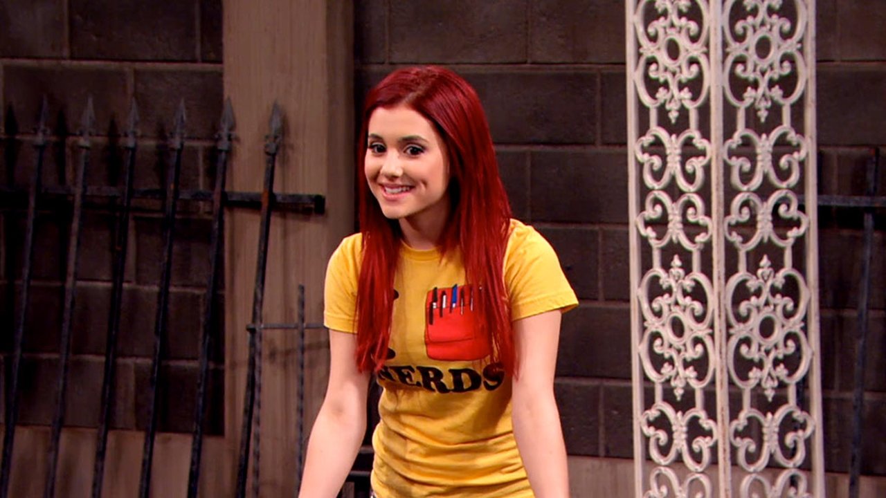 Victorious S01E19 — Sleepover at Sikowitz's (Ariana Grande as Cat Valentine)