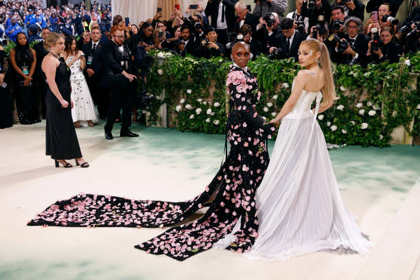 Cynthia Erivo and Ariana Grande attend the 2024 Costume Institute Benefit for "Sleeping Beauties: Reawakening Fashion" at The Metropolitan Museum of Art on May 06, 2024 in New York City. (612×408)
