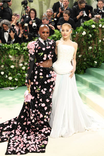 Cynthia Erivo and Ariana Grande attend The 2024 Met Gala Celebrating "Sleeping Beauties: Reawakening Fashion" at The Metropolitan Museum of Art on May 06, 2024 in New York City. (408×612)