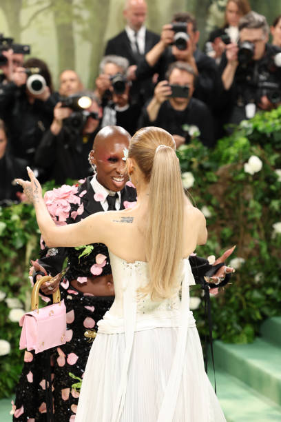 Cynthia Erivo and Ariana Grande attend The 2024 Met Gala Celebrating "Sleeping Beauties: Reawakening Fashion" at The Metropolitan Museum of Art on May 06, 2024 in New York City. (408×612)