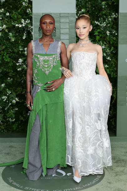 Cynthia Erivo and Ariana Grande attend the WSJ. Magazine 2024 Innovator Awards on October 29, 2024 in New York City. (408×612)
