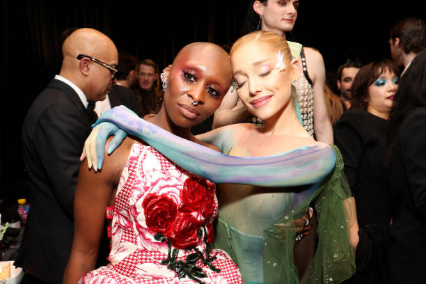 Cynthia Erivo and Ariana Grande pose backstage during The 2024 Met Gala Celebrating "Sleeping Beauties: Reawakening Fashion" at The Metropolitan Museum of Art on May 06, 2024 in New York City. (612×408)