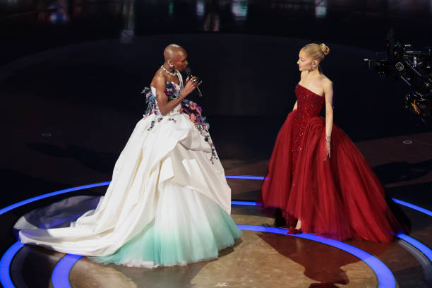 Cynthia Erivo, Ariana Grande at the 97th Oscars held at the Dolby Theatre on March 2, 2025 in Hollywood, California. — frame 50/93 (612×408)