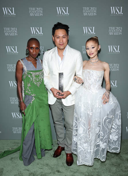 Cynthia Erivo, Jon M. Chu, and Ariana Grande attend the WSJ. Magazine 2024 Innovator Awards on October 29, 2024 in New York City. (445×612)
