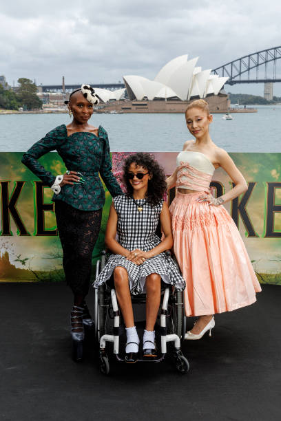Cynthia Erivo, Marissa Bode and Ariana Grande pose for a photocall for the Australian premiere of "Wicked" at on November 05, 2024 in Sydney, Australia. — frame 61/89 (408×612)