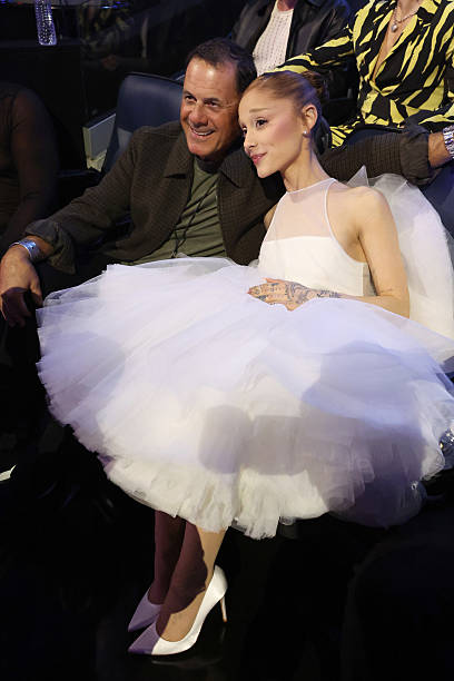 Edward Butera and Ariana Grande attend the 2025 MTV Video Music Awards at UBS Arena on September 07, 2025 in Elmont, New York. (408×612)