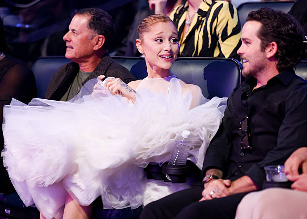 Edward Butera, Ariana Grande, Christian Breslauer at the MTV Video Music Awards 2025 held at UBS Arena on September 07, 2025 in New York, New York. — frame 17/100 (612×437)