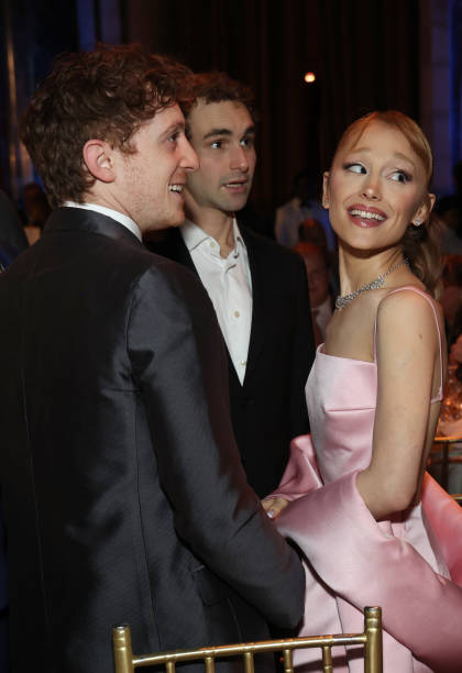 Ethan Slater and Ariana Grande attend The National Board of Review Annual Awards Gala at Cipriani 42nd Street on January 07, 2025 in New York City. (420×612)