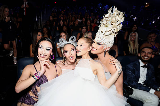 Jewels Sparkles, Lexi Love, Ariana Grande and Sam Star attend the 2025 MTV Video Music Awards at UBS Arena on September 07, 2025 in Elmont, New York. — frame 203/246 (612×408)
