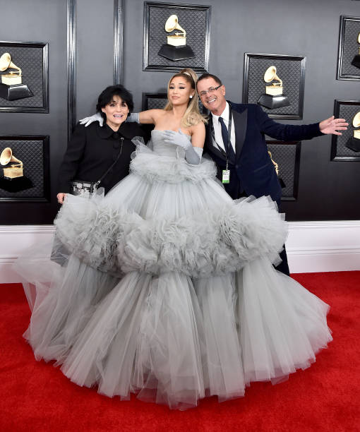 Joan Grande, Ariana Grande and Edward Butera attend the 62nd Annual GRAMMY Awards at Staples Center on January 26, 2020 in Los Angeles, California. — frame 124/153 (510×612)