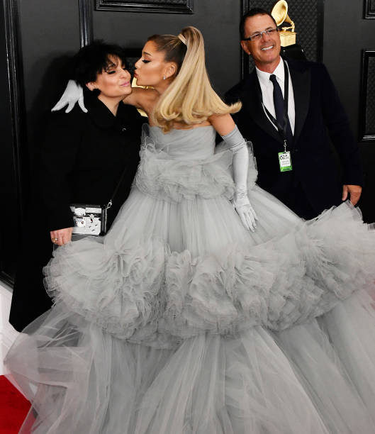 Joan Grande, Ariana Grande, and Edward Butera attend the 62nd Annual GRAMMY Awards at STAPLES Center on January 26, 2020 in Los Angeles, California. — frame 151/153 (529×612)