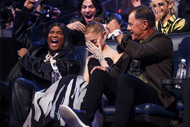 Law Roach, Ariana Grande, Edward Butera at the MTV Video Music Awards 2025 held at UBS Arena on September 07, 2025 in New York, New York. — frame 11/100 (612×408)