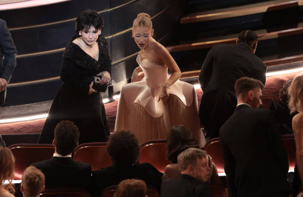Los Angeles, CA. March 2, 2025: Ariana Grande at the 97th Academy Awards at the Dolby Theatre on March 2, 2025 in Los Angeles, CA. — frame 5/24 (612×397)