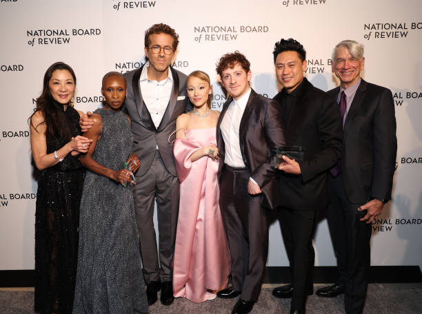 Michelle Yeoh, Cynthia Erivo, Ariana Grande, Ethan Slater, Jon M. Chu and David Nicksay winners of the Best Film Award for "Wicked," and Ryan Reynolds pose during The National Board of Review Annual Awards Gala at Cipriani 42nd Street on January 07, 2025 in New York City. — frame 54/110 (612×456)