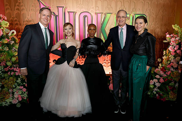 Mike Cavanagh, Ariana Grande, Cynthia Erivo, Brian L. Roberts and Donna Langley attend as Universal Pictures proudly presents the WICKED FOR GOOD US Premiere on November 17, 2025 in New York City. (612×408)